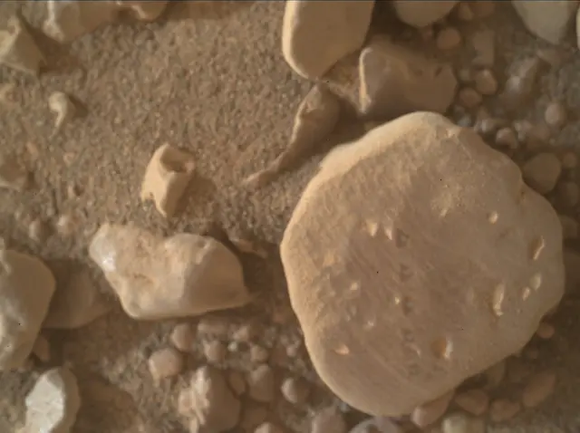 Sol 2308: Mars Hand Lens Imager (MAHLI)