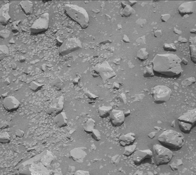 Sol 2309: Mast Camera (Mastcam)