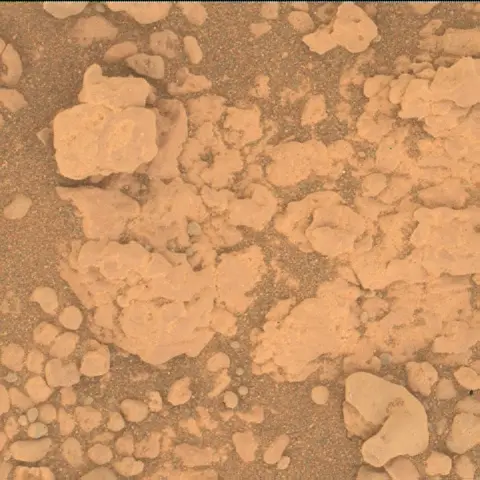 Sol 2311: Mars Hand Lens Imager (MAHLI)