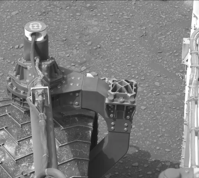 Sol 2312: Mast Camera (Mastcam)