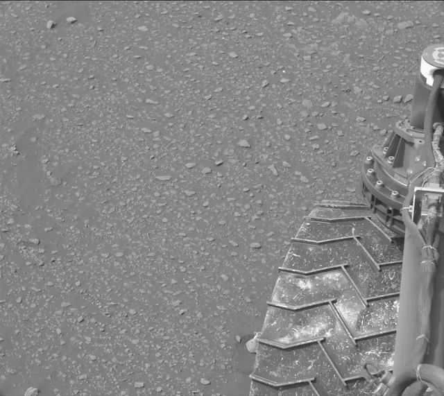 Sol 2312: Mast Camera (Mastcam)