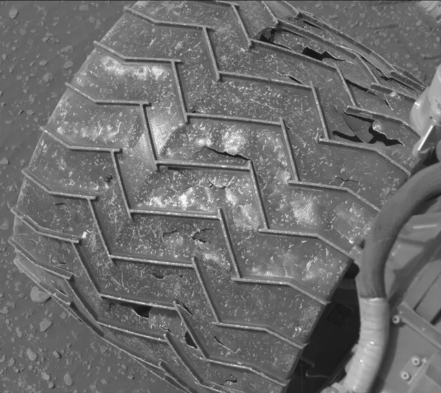 Sol 2312: Mast Camera (Mastcam)