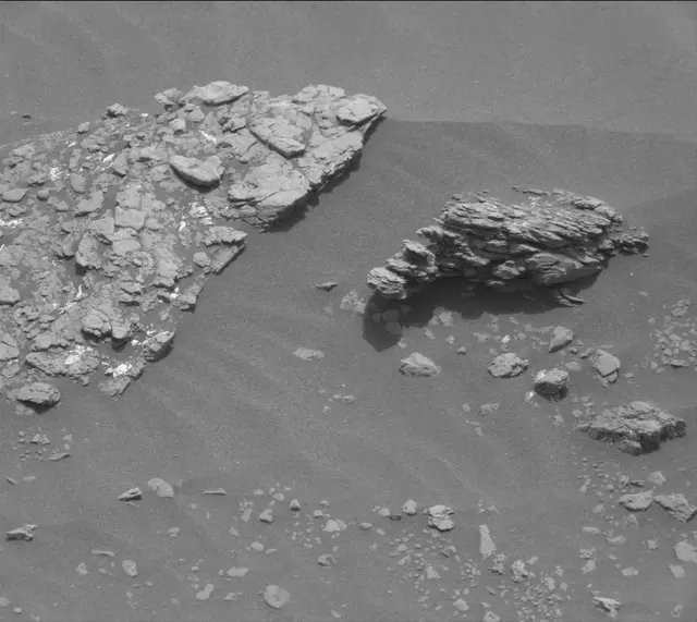 Sol 2313: Mast Camera (Mastcam)