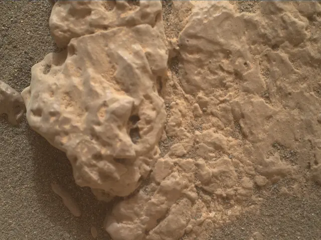 Sol 2315: Mars Hand Lens Imager (MAHLI)