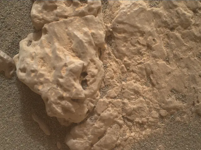 Sol 2315: Mars Hand Lens Imager (MAHLI)