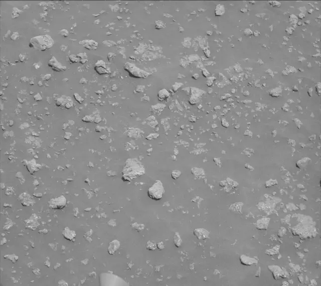 Sol 2316: Mast Camera (Mastcam)