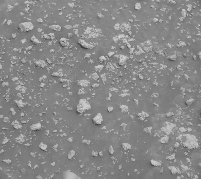 Sol 2316: Mast Camera (Mastcam)