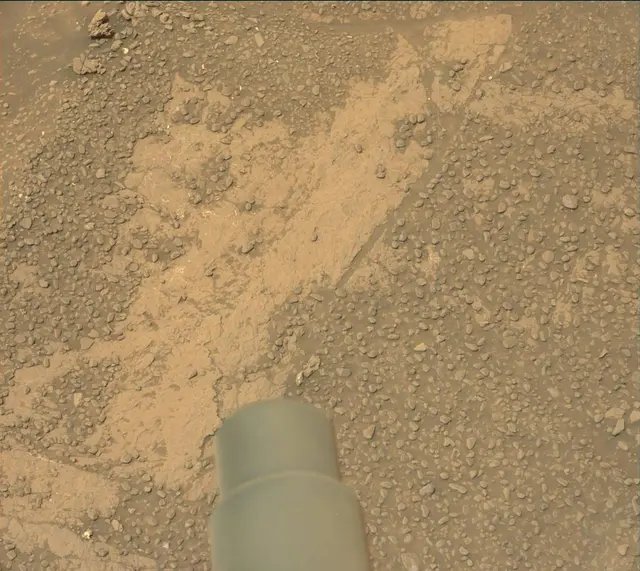 Sol 2316: Mast Camera (Mastcam)