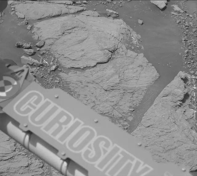 Sol 2316: Mast Camera (Mastcam)