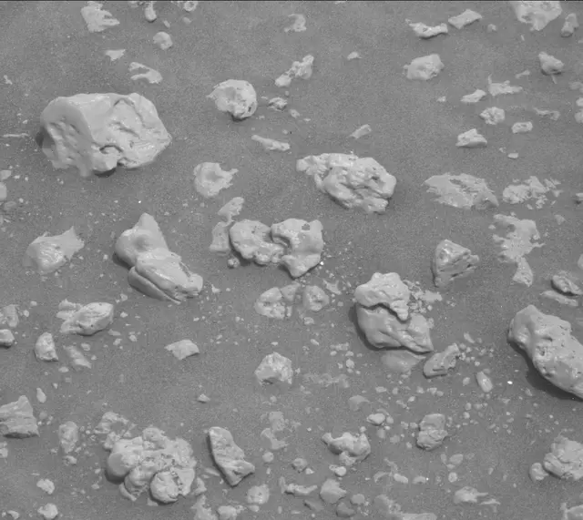 Sol 2316: Mast Camera (Mastcam)