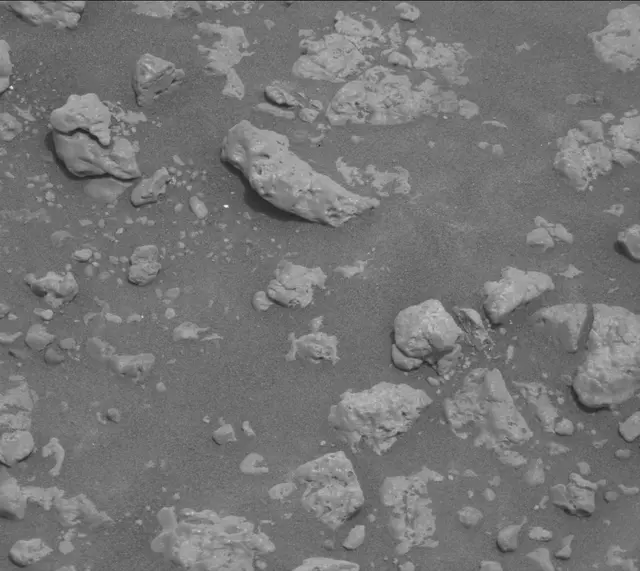Sol 2316: Mast Camera (Mastcam)