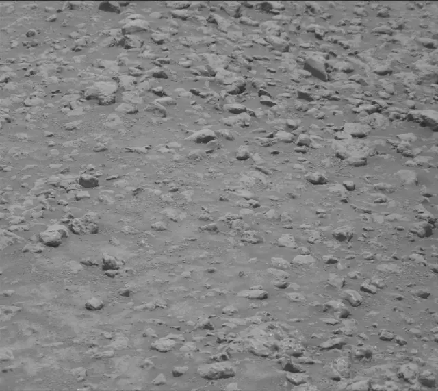 Sol 2316: Mast Camera (Mastcam)