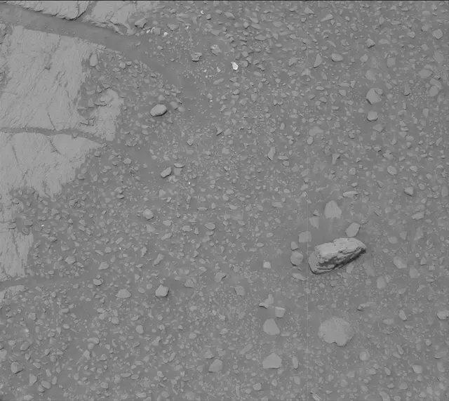 Sol 2318: Mast Camera (Mastcam)