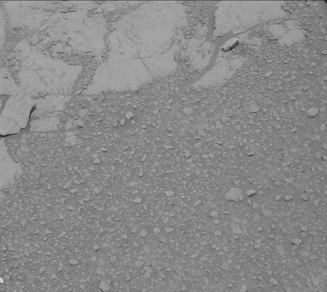 Sol 2318: Mast Camera (Mastcam)