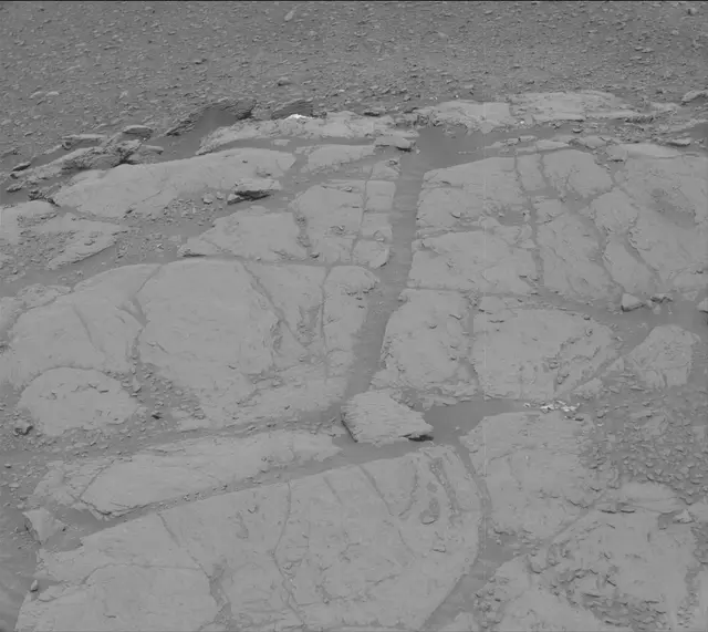Sol 2318: Mast Camera (Mastcam)