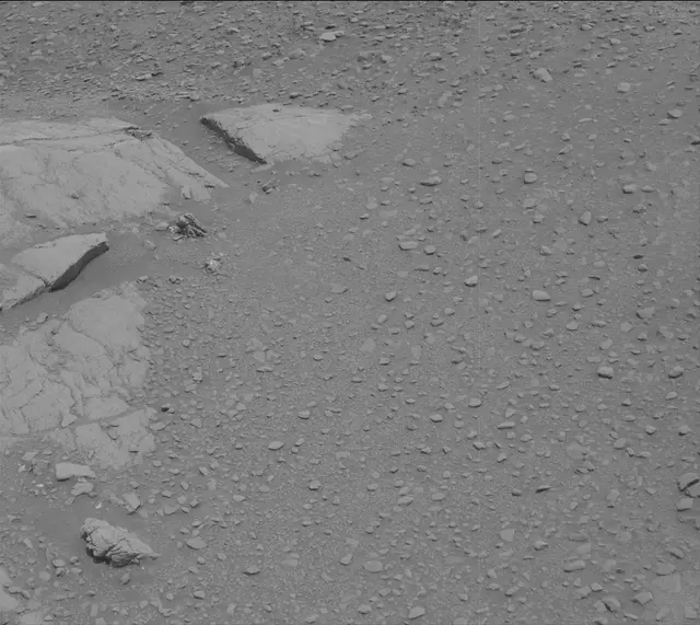 Sol 2318: Mast Camera (Mastcam)