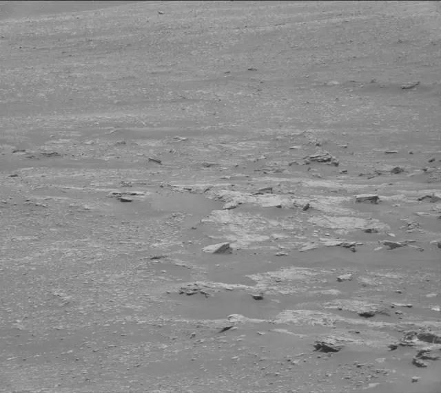 Sol 2318: Mast Camera (Mastcam)