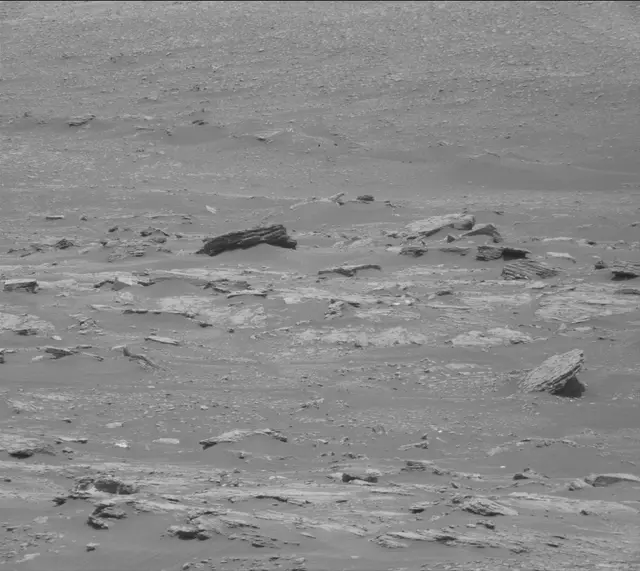 Sol 2318: Mast Camera (Mastcam)