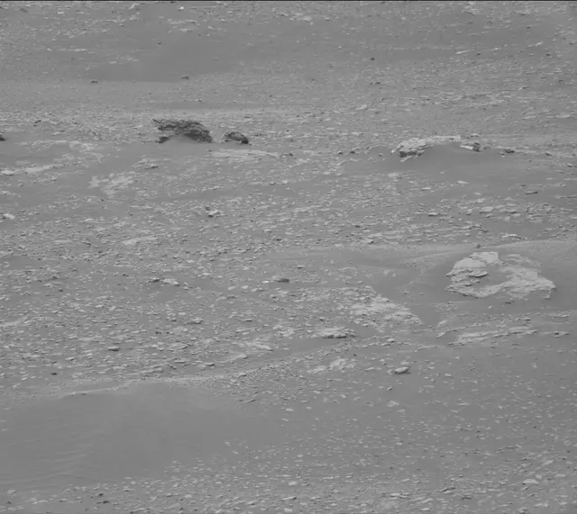 Sol 2318: Mast Camera (Mastcam)