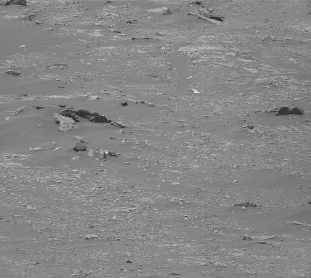 Sol 2318: Mast Camera (Mastcam)