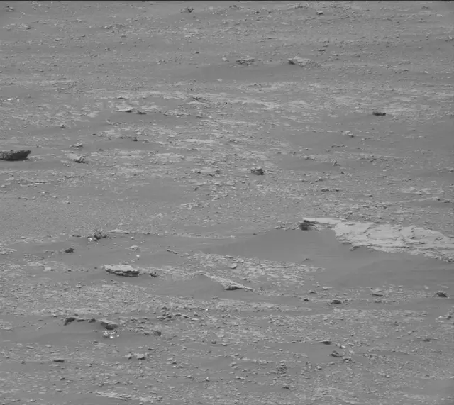 Sol 2318: Mast Camera (Mastcam)