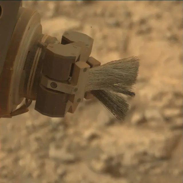 Sol 2318: Mast Camera (Mastcam)