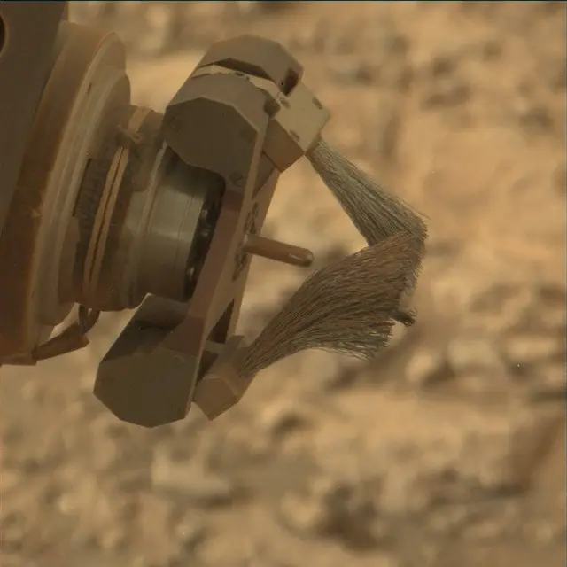 Sol 2318: Mast Camera (Mastcam)