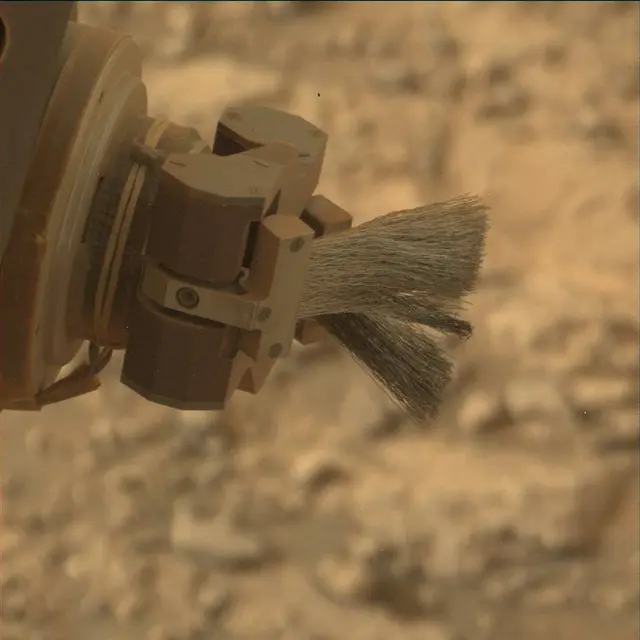 Sol 2318: Mast Camera (Mastcam)