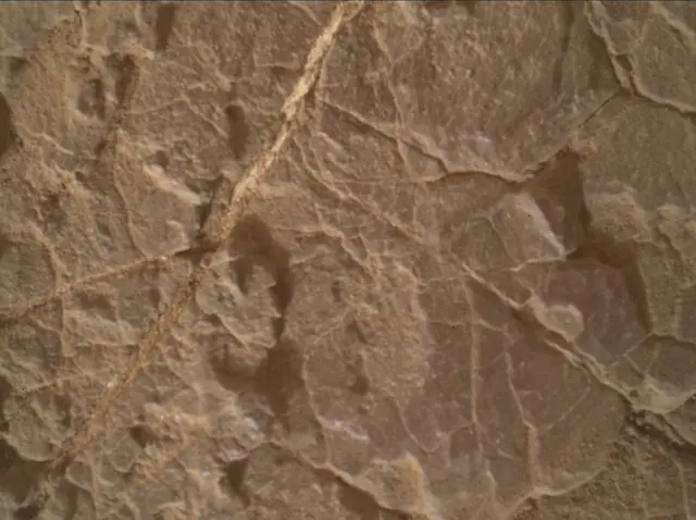 Sol 2318: Mars Hand Lens Imager (MAHLI)