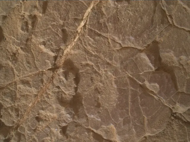 Sol 2318: Mars Hand Lens Imager (MAHLI)