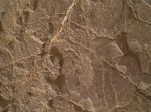 Sol 2318: Mars Hand Lens Imager (MAHLI)