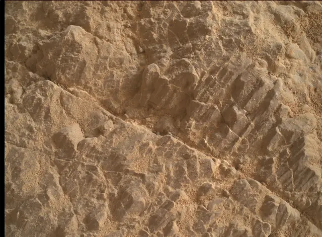 Sol 2318: Mars Hand Lens Imager (MAHLI)