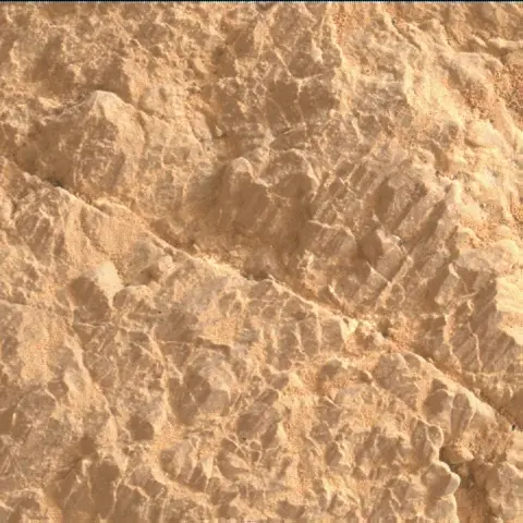 Sol 2318: Mars Hand Lens Imager (MAHLI)