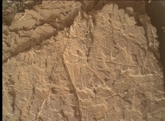 Sol 2318: Mars Hand Lens Imager (MAHLI)
