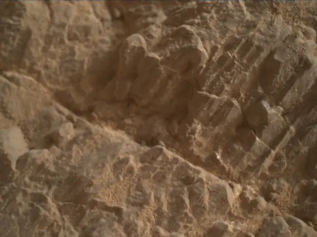 Sol 2318: Mars Hand Lens Imager (MAHLI)