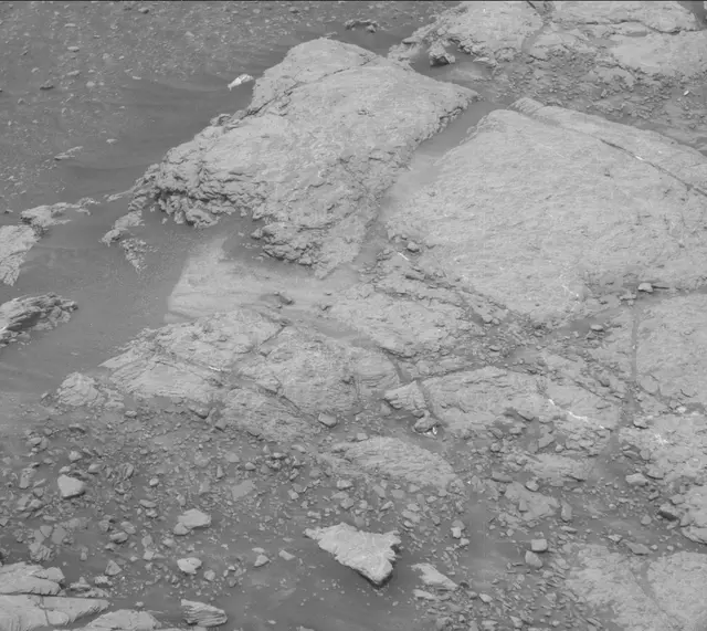 Sol 2319: Mast Camera (Mastcam)