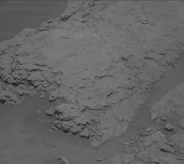 Sol 2319: Mast Camera (Mastcam)