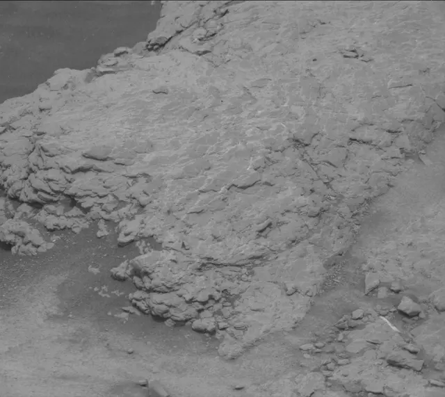 Sol 2319: Mast Camera (Mastcam)