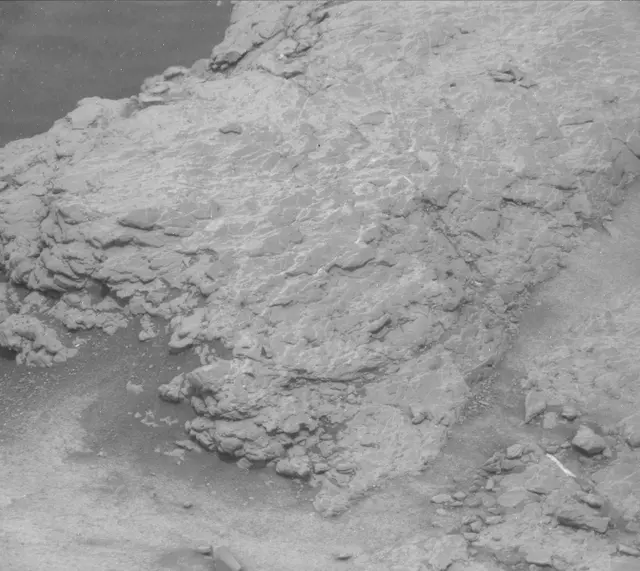 Sol 2319: Mast Camera (Mastcam)