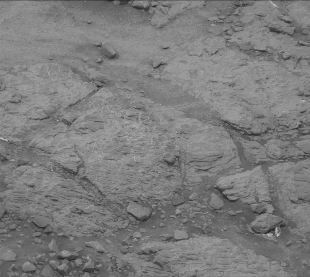 Sol 2319: Mast Camera (Mastcam)