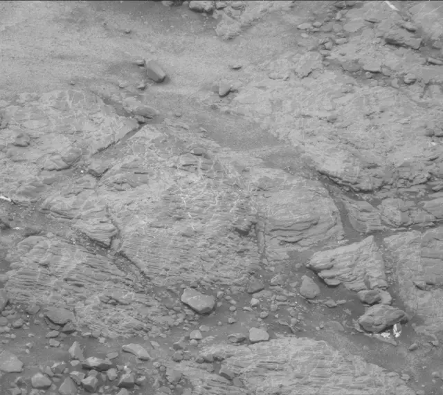 Sol 2319: Mast Camera (Mastcam)