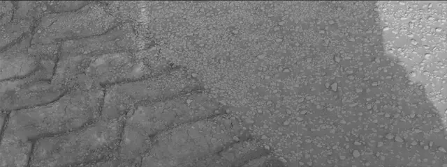 Sol 2320: Mast Camera (Mastcam)