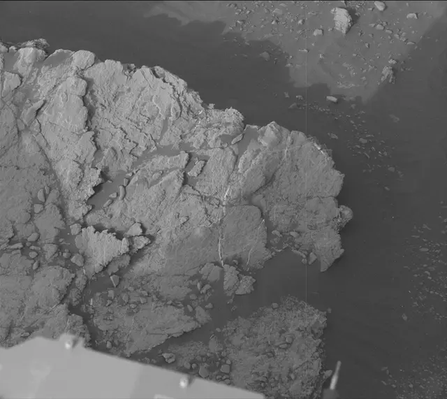 Sol 2320: Mast Camera (Mastcam)