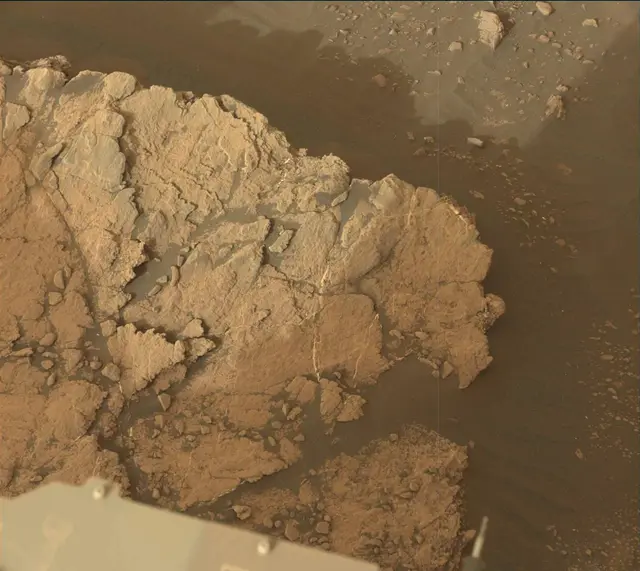 Sol 2320: Mast Camera (Mastcam)