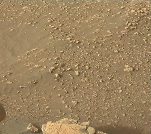Sol 2320: Mast Camera (Mastcam)