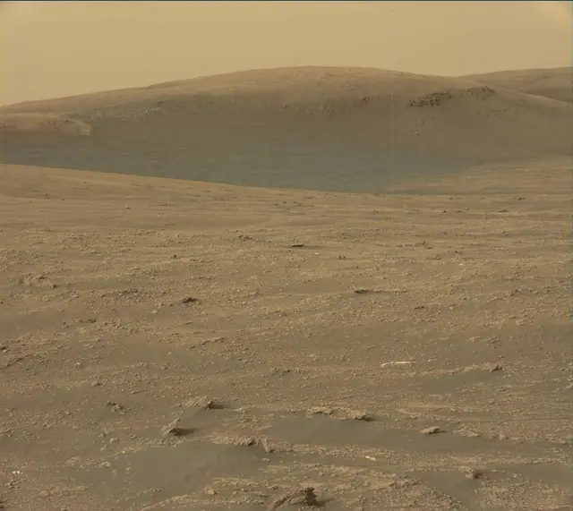 Sol 2320: Mast Camera (Mastcam)