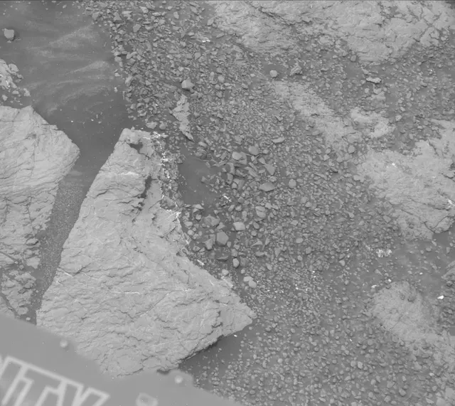 Sol 2320: Mast Camera (Mastcam)
