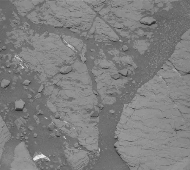 Sol 2320: Mast Camera (Mastcam)