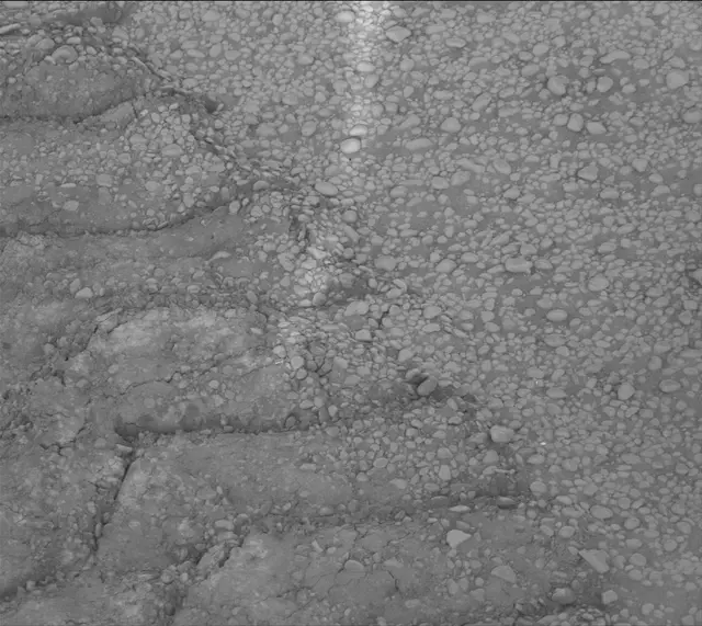 Sol 2320: Mast Camera (Mastcam)