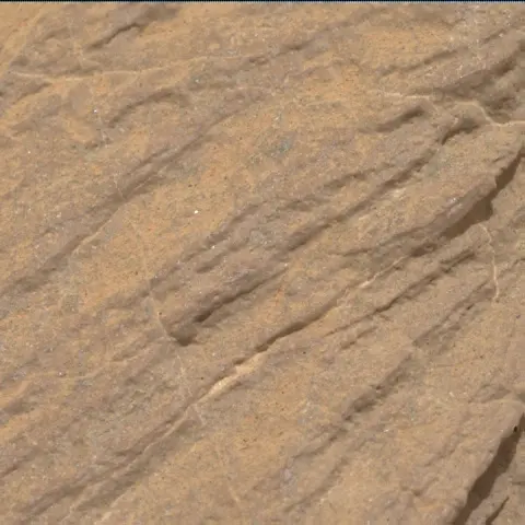 Sol 2320: Mars Hand Lens Imager (MAHLI)